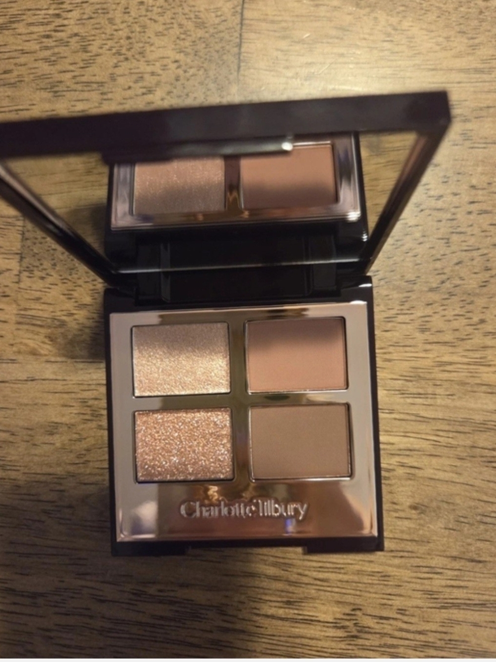 Charlotte Tilbury Neutral Brown & Champagne Eyeshadow Quad pillow Talk Dreams